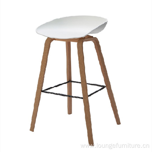 High Bar Chair Wooden Legs Beverage Bar Stool